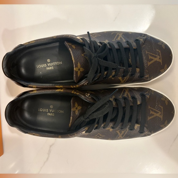 Louis Vuitton Front Row Sneakers - Picture 5 of 9